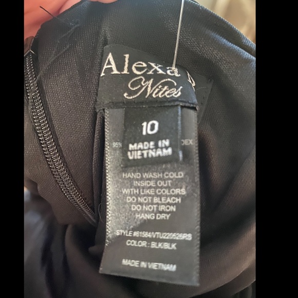 Alexa B Nites Gown - Picture 5 of 5